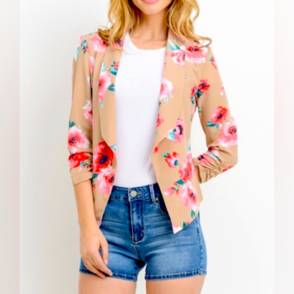 NWT  light weight floral blazer